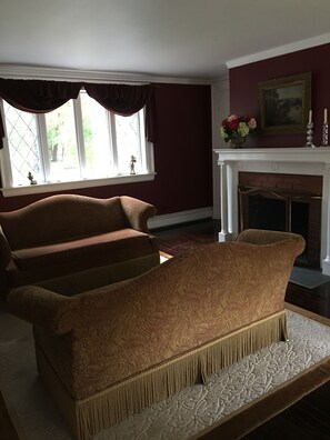 Fireplace - Baldwinsville B&B (Baldwinsville)