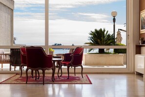 Interior - Palas (Petrovac)