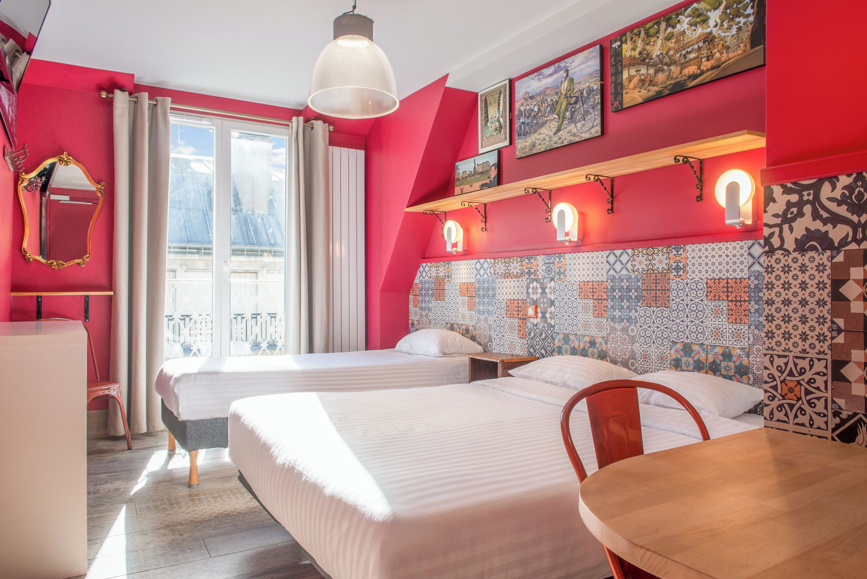 Coffres-forts dans les chambres, Wi-Fi gratuit, draps fournis