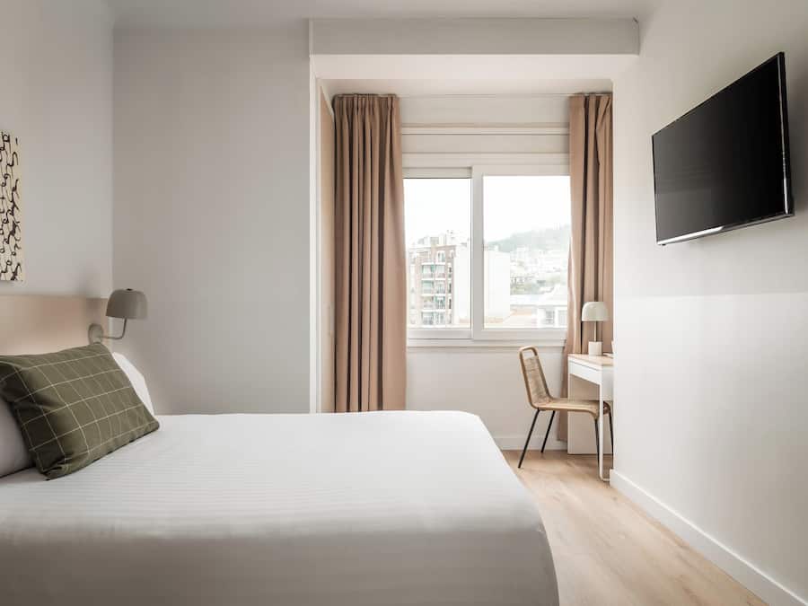 In-room safe, blackout curtains, free cots/infant beds, rollaway beds