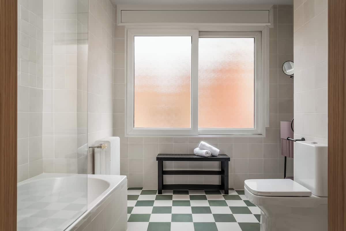 superior double room | bathroom | free toiletries, hair dryer, towels