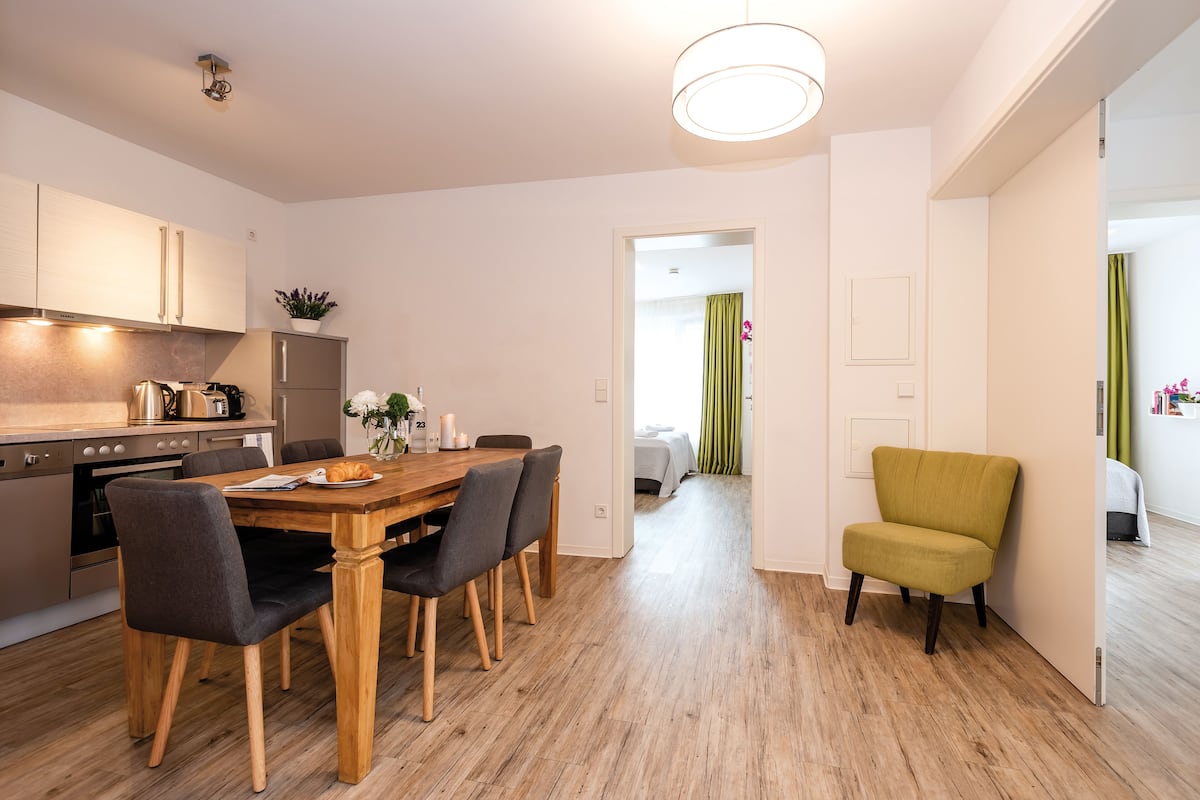 Grand-huoneisto, 3 makuuhuonetta | Yksityinen keittiö | Espressokone, kahvin-/teenkeitin, jääkaappi, mikroaaltouuni
