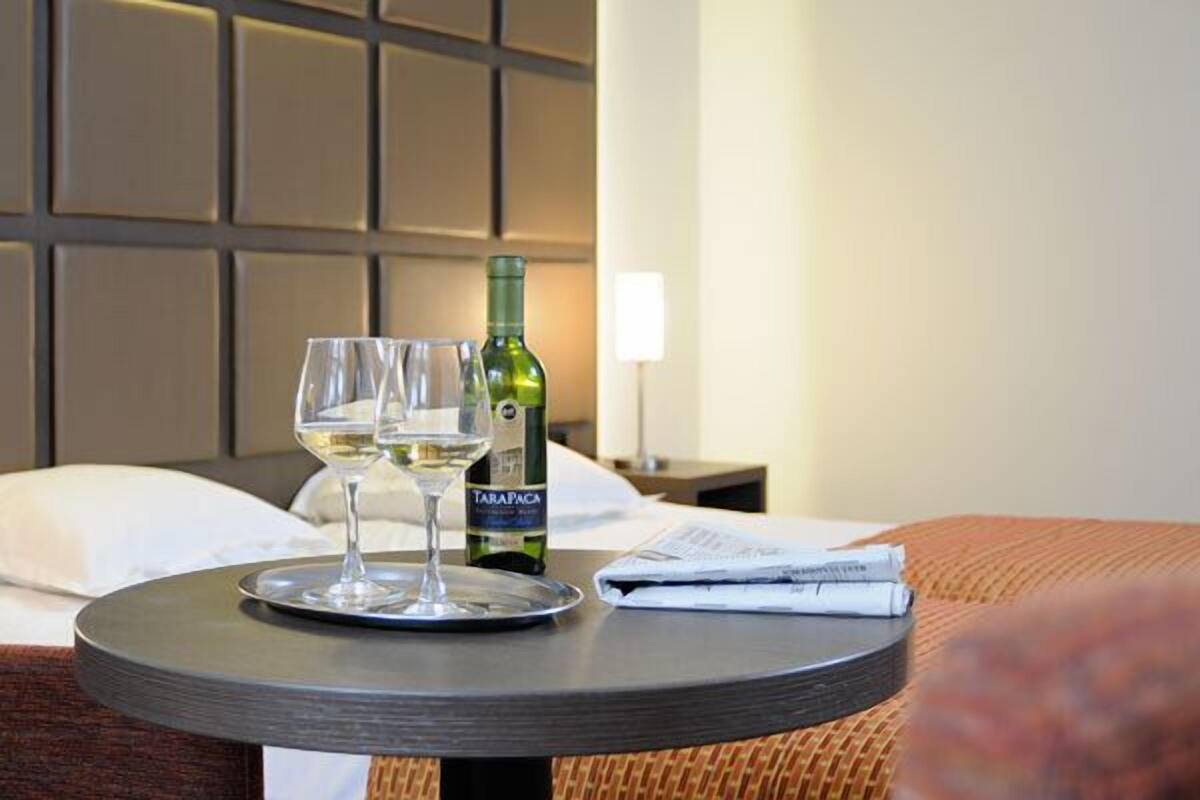 down duvets, in-room safe, desk, cots/infant beds