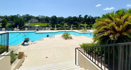 Barefoot Resort by Palmetto Vacations