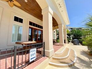 BBQ/picnic Area - Barefoot Resort by Palmetto Vacations (North Myrtle Beach)