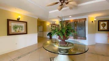 Condo, 4 Bedrooms | Interior