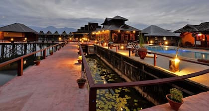 Shwe Inn Tha Floating Resort Hotel
