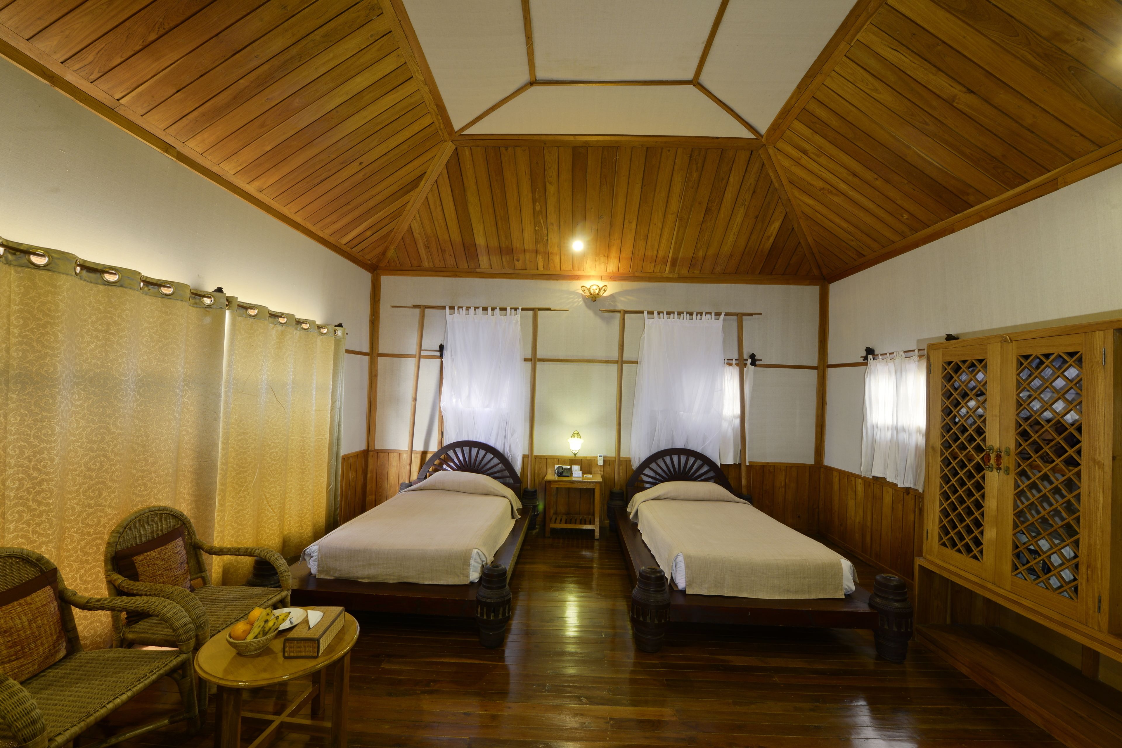 minibar, in-room safe, desk, blackout curtains