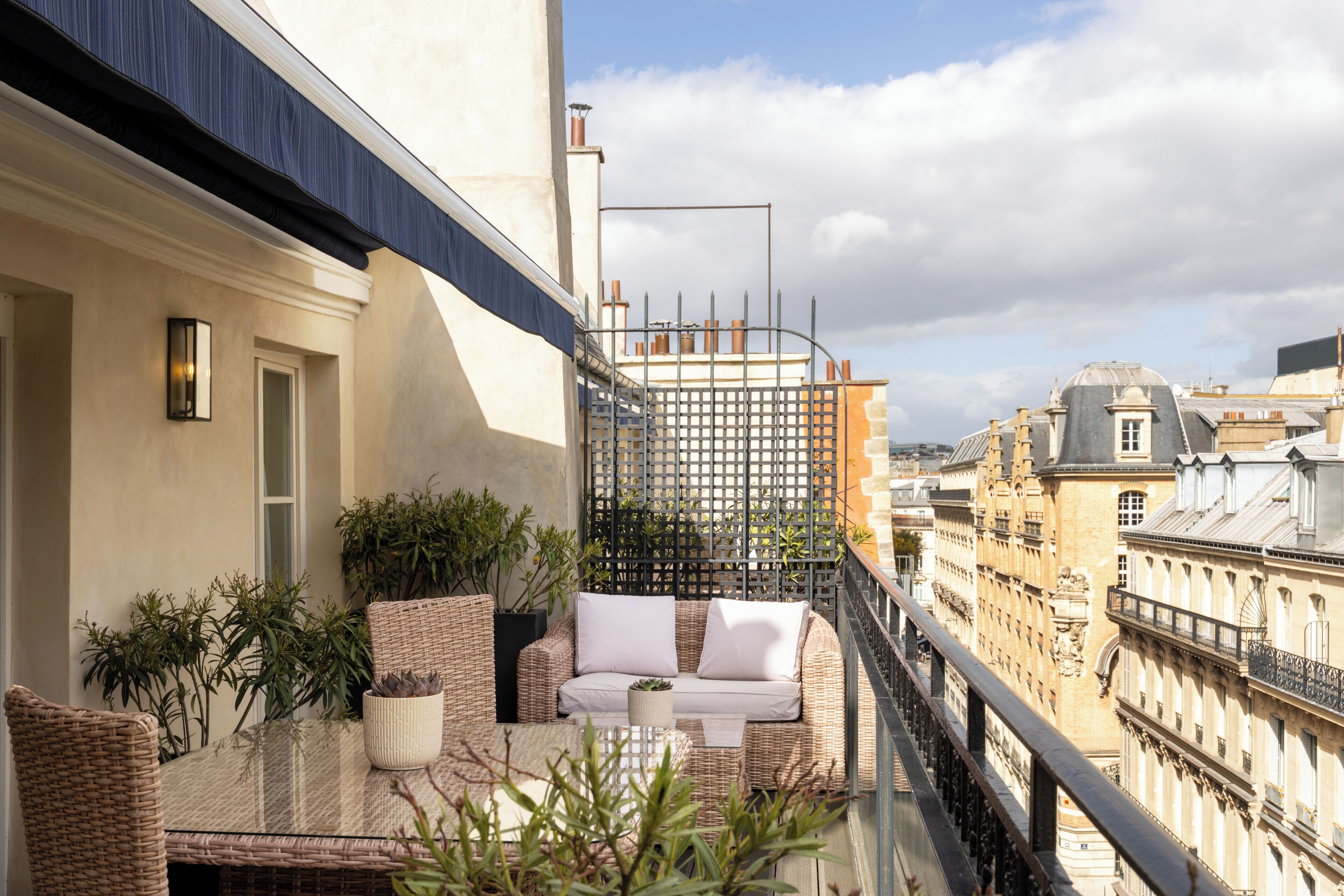 Superior Room, Terrace | Egyptian cotton sheets, premium bedding, minibar, in-room safe