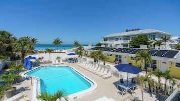 Beachfront 1 Bedroom Deluxe Units #11 & #12 (at White Sands) | Iron/ironing board, free WiFi, bed sheets