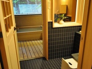 Bathroom - Mori no Ryotei Biei (Biei)