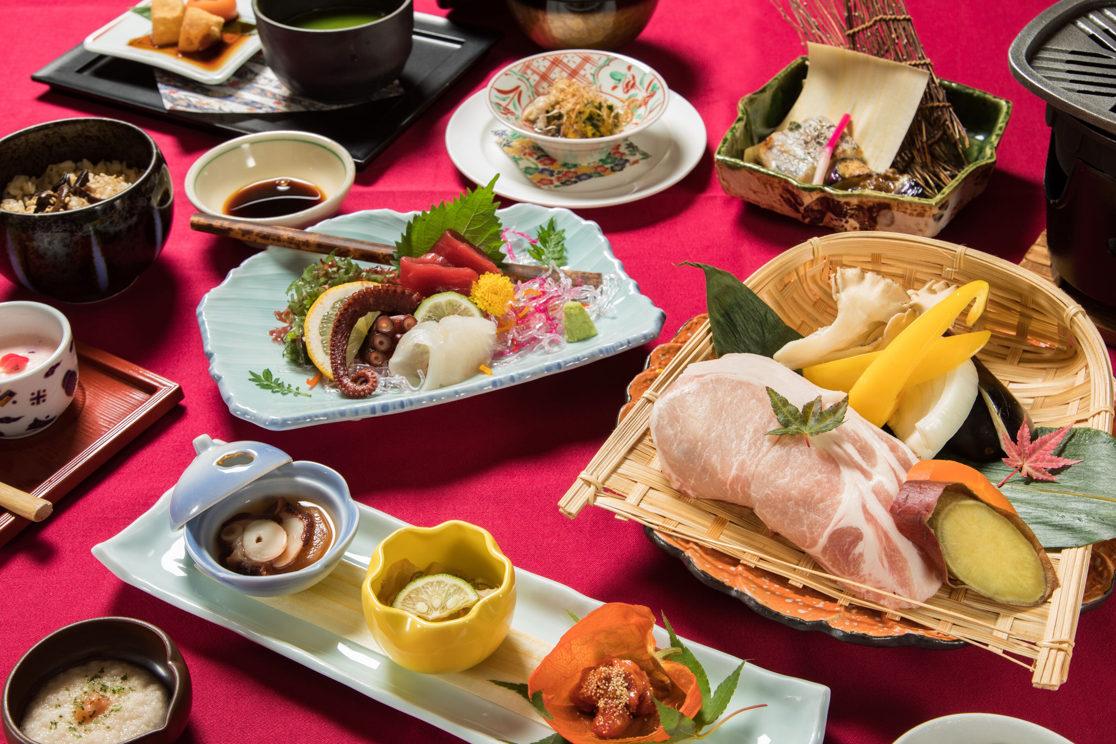 2 restaurants, breakfast, lunch, dinner served; japanese cuisine