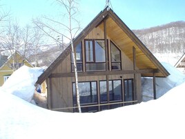 Decoración personalizada, muebles diferentes y wifi gratis 