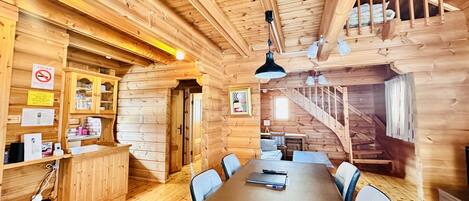 One Bedroom Loghouse Tonttu | Living room