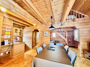 One Bedroom Loghouse Tonttu | Living room