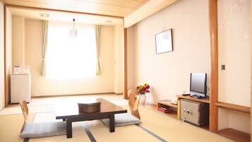 Standard Room (Run of House, 2 or 3 guests) | In-room safe, free WiFi