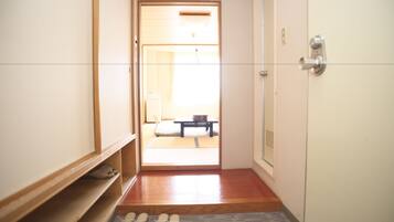 Caja de seguridad en la habitación y wifi gratis