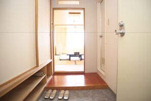 Standard Room (Run of House, 2 or 3 guests) | In-room safe, free WiFi - Hotel Kahantei (Hakodate)