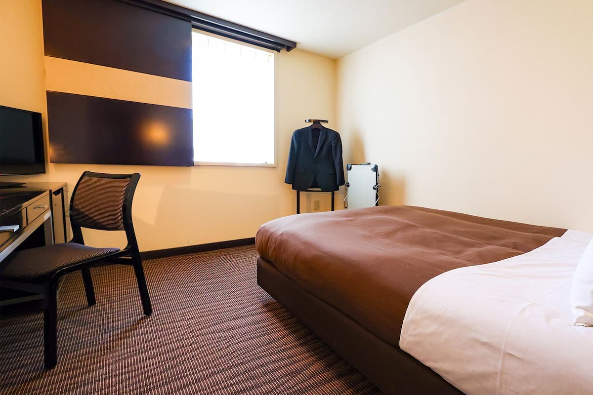 Bureau, Wi-Fi gratuit, draps fournis