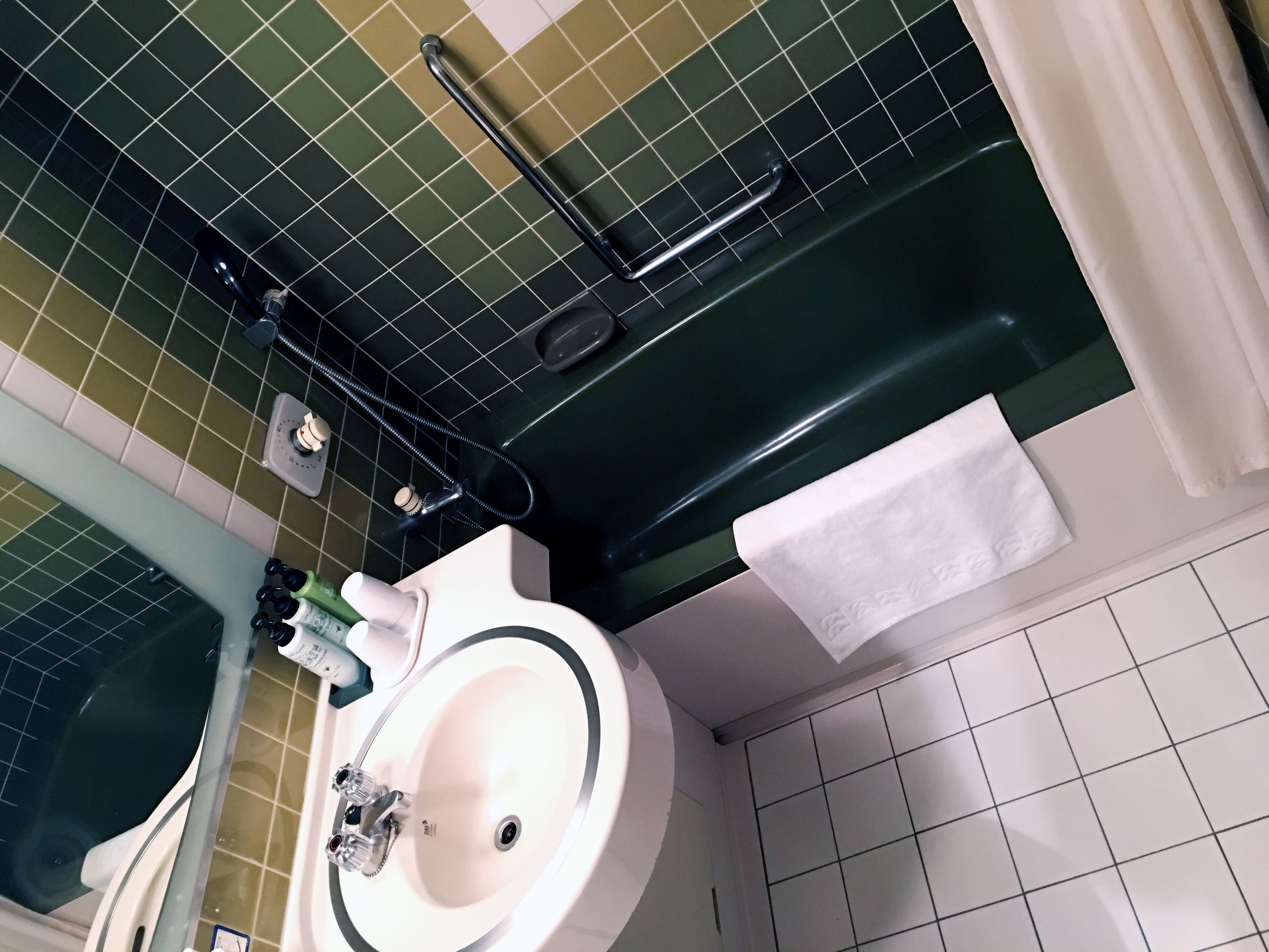 deluxe japanese and western combo, non smoking | bathroom | combined shower/bathtub, free toiletries, hair dryer, slippers