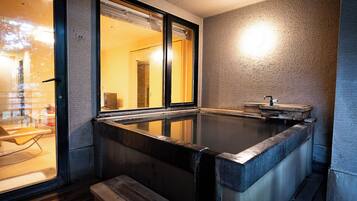 Habitación, para no fumadores (Japanese and WesternPrivateOpenAirBat) | Baño | Tina con regadera, amenidades de baño gratuitas, secadora de cabello
