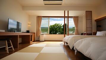 Japanese Western Style Room, 40sqm (River side), Non Smoking | In-room safe, iron/ironing board, free WiFi, bed sheets