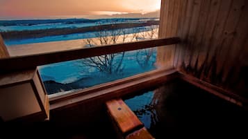 Chambre Supérieure, baignoire (Japanese Style Room - open-air bath  ) | Baignoire relaxante profonde