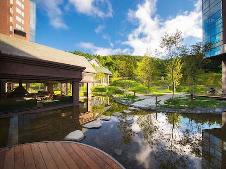 Property grounds. Hoshino Resorts RISONARE Tomamu