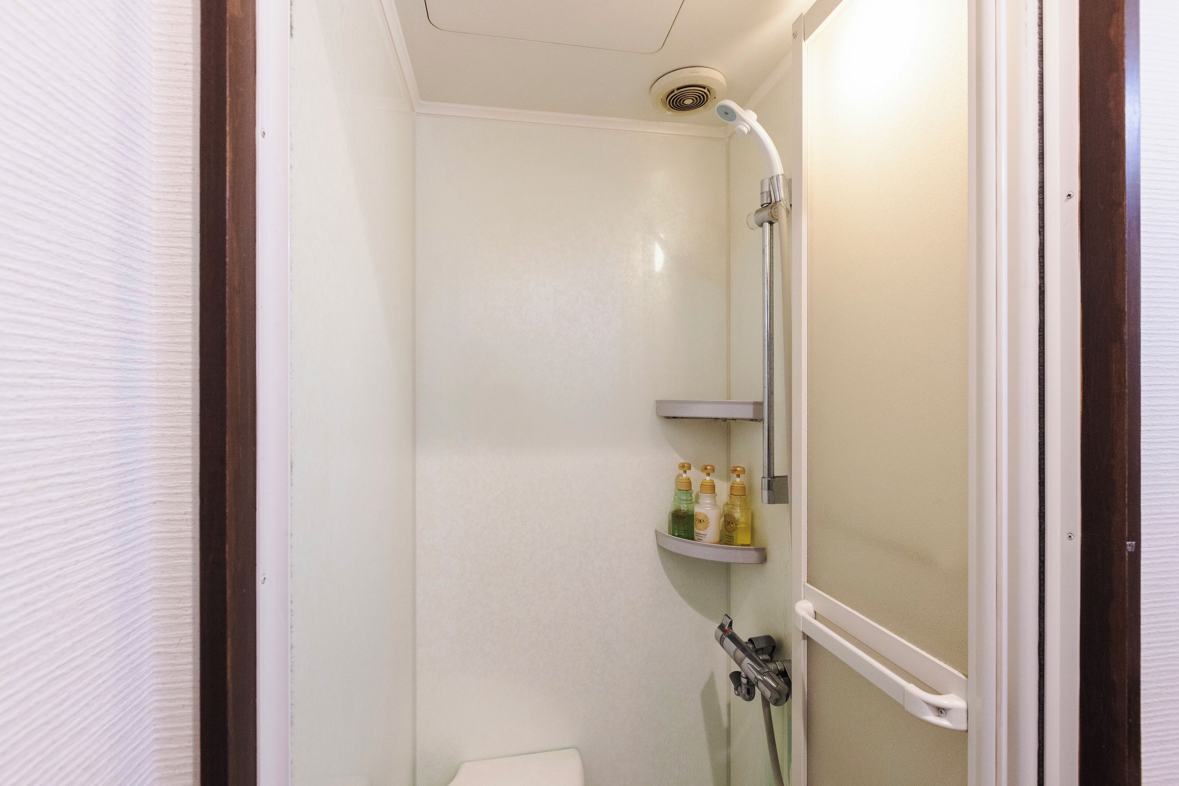 deluxe twin room kagaribi [city side] | 1 bedroom, desk, free wifi, bed sheets