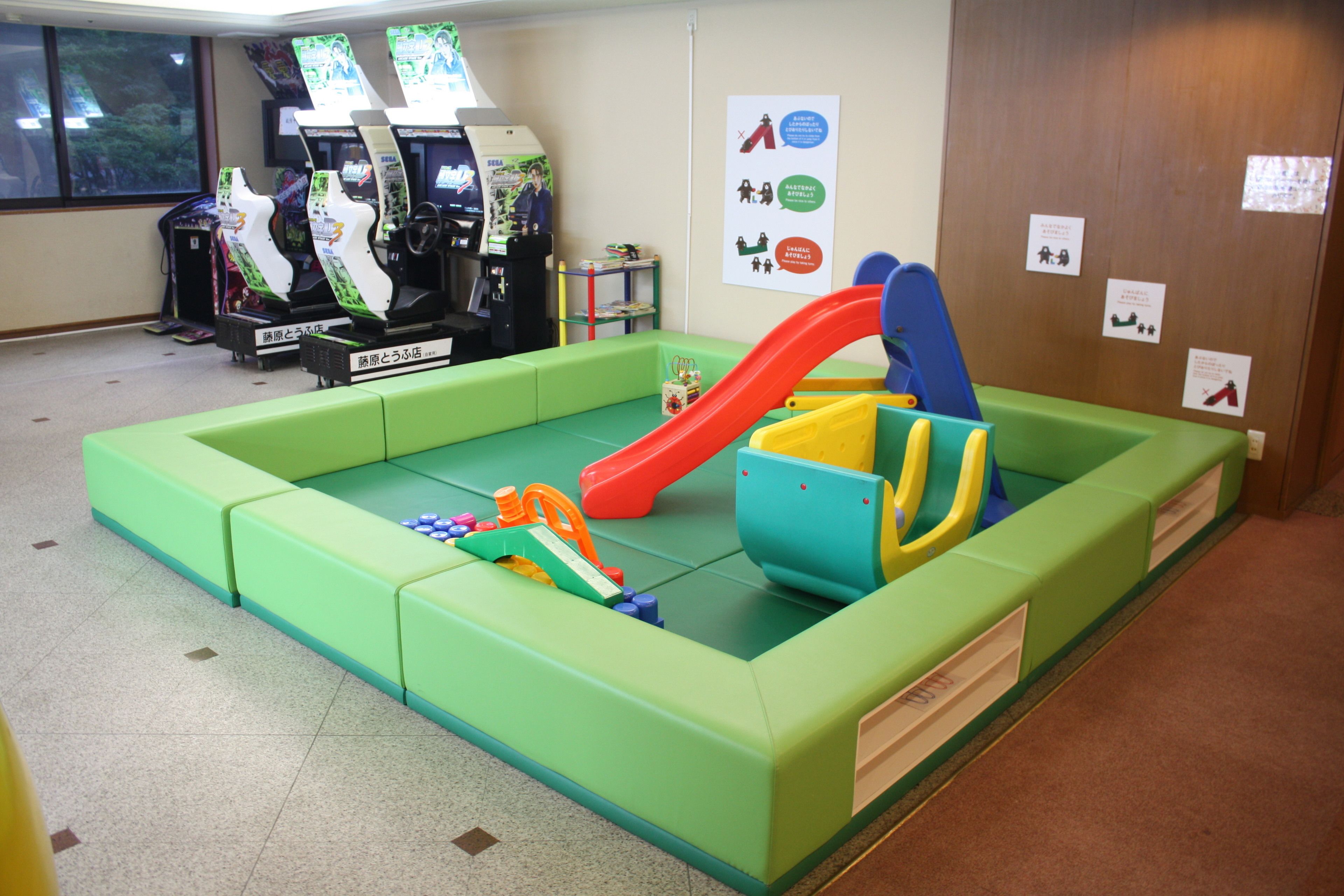 children’s play area – indoor