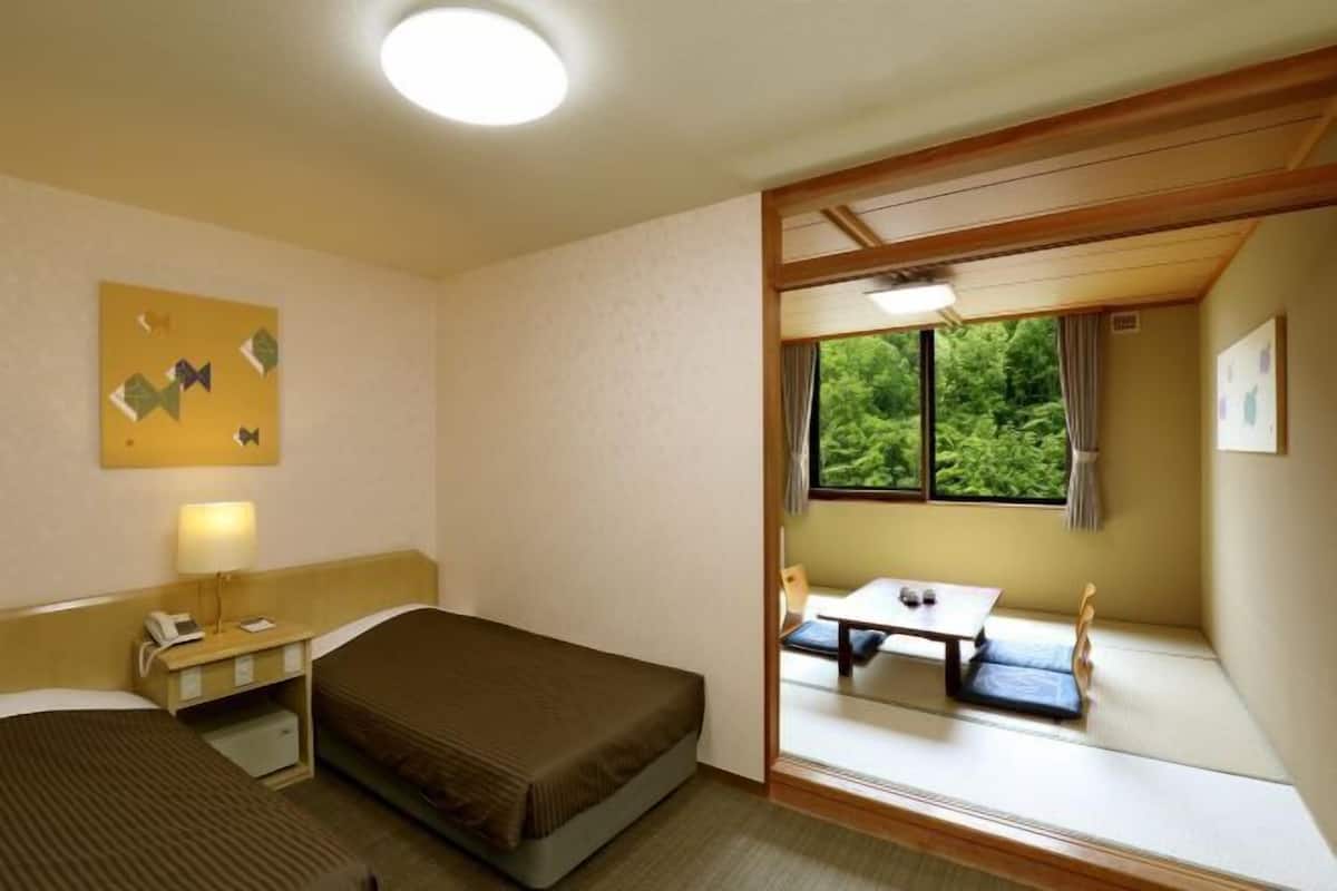 In-room safe, desk, free WiFi, bed sheets
