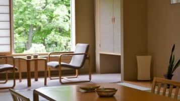 Japanese Style Room | In-room safe, desk, free WiFi