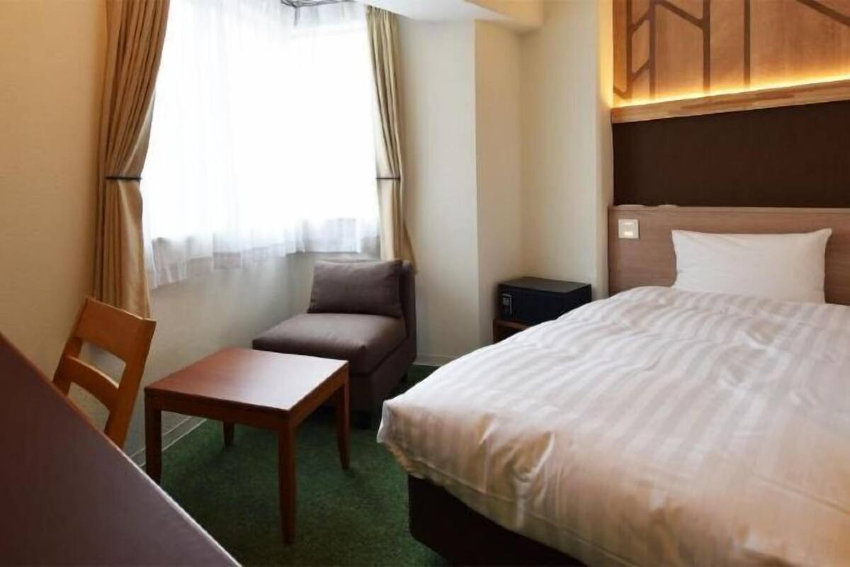 1 bedroom, in-room safe, desk, iron/ironing board