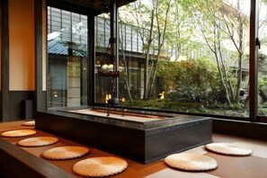 內部