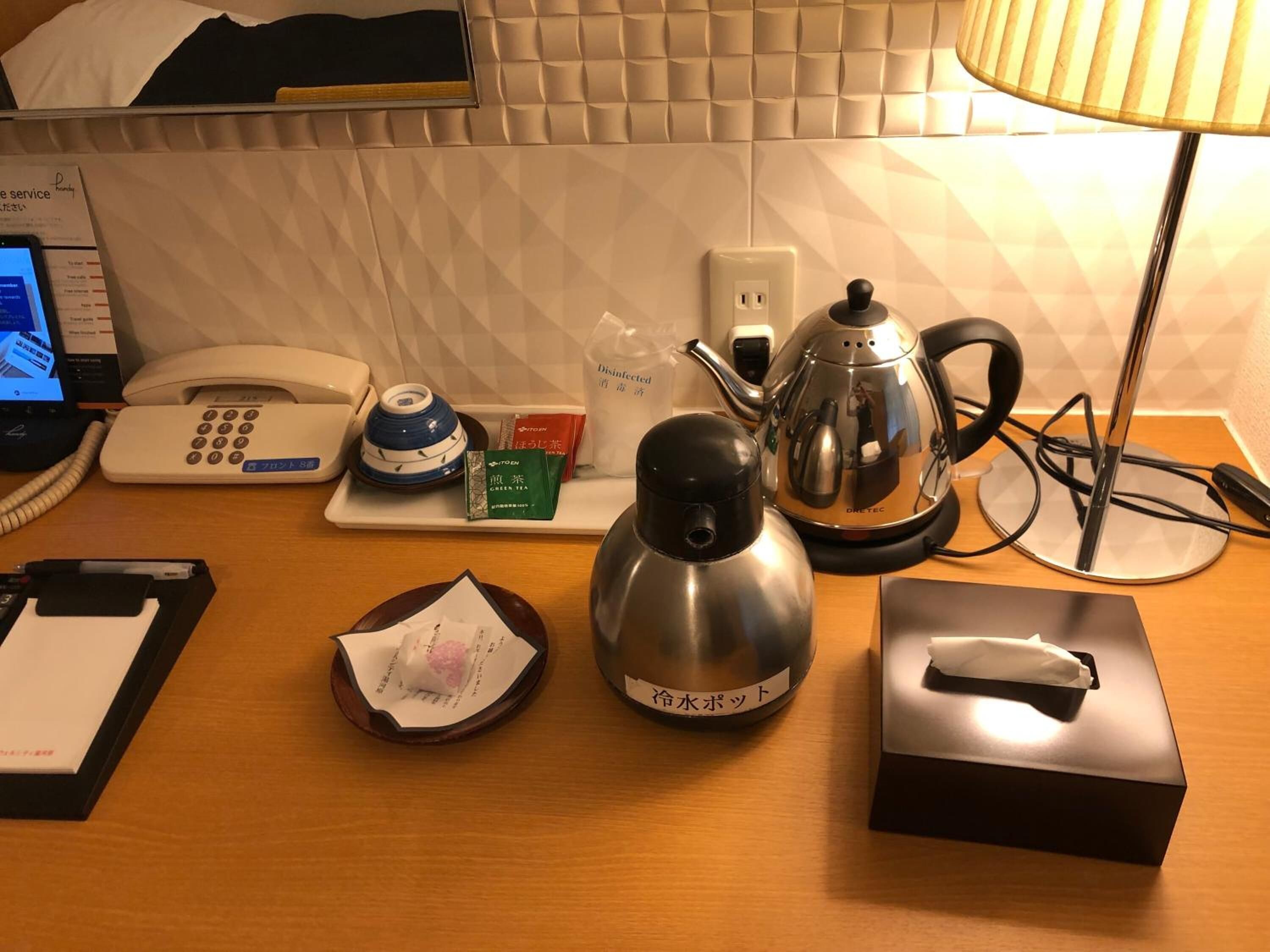Fridge, coffee/tea maker, electric kettle