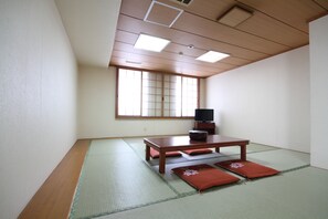 Japanese Superior Room, Smoking | Down comforters, free WiFi - Wakkanai Sun Hotel (Wakkanai)