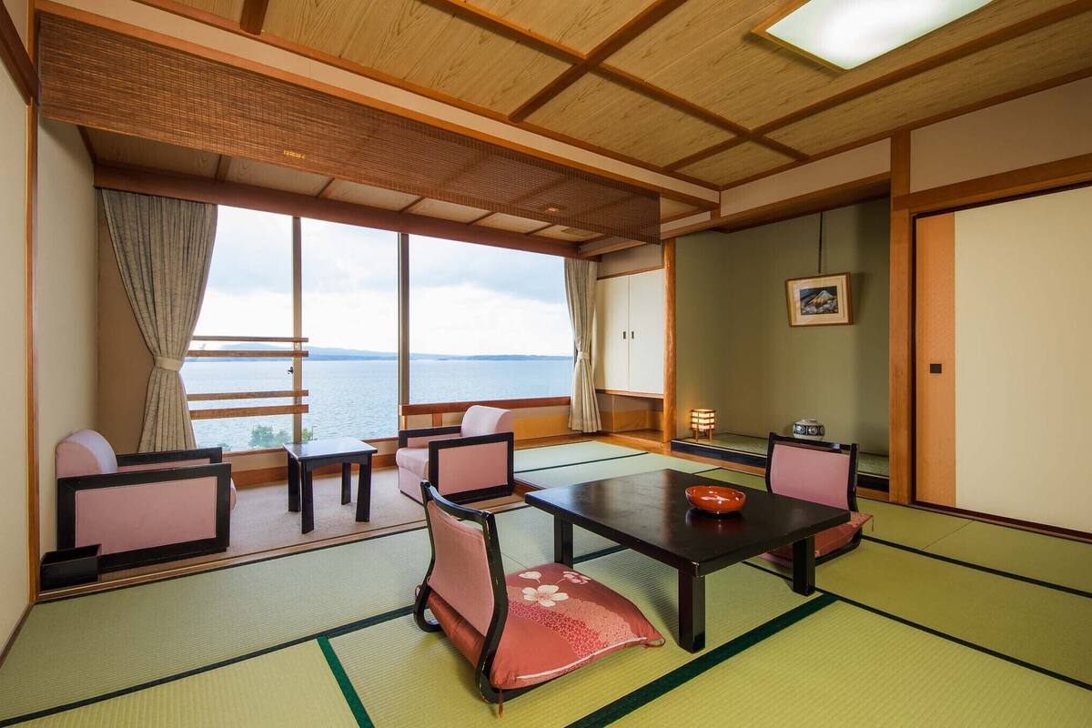 Habitación tradicional, fumadores, vistas al mar (Japanese Style, Main Building) | Caja fuerte