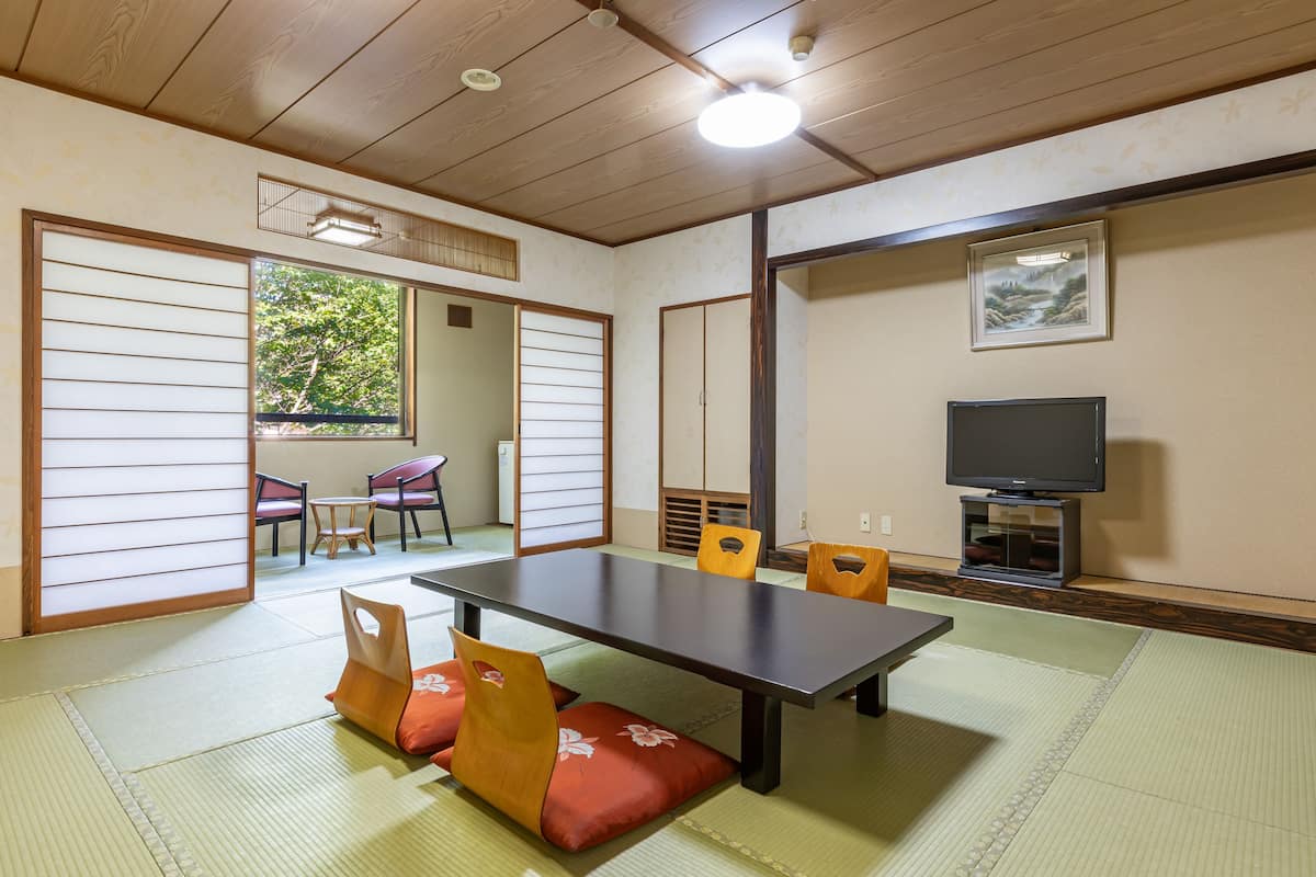 Japanese Style Room B, Non Smoking | In-room safe
