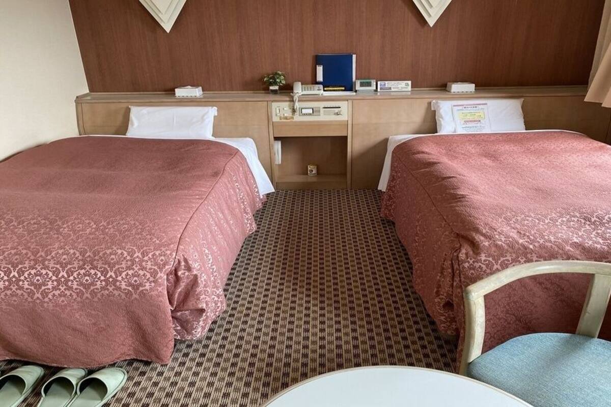 Desk, WiFi (free), bed sheets