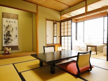 Dining. Hosenkaku