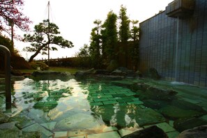 รูปภาพที่ไม่ได้จัดประเภท, 3 จาก 32, ปุ่ม