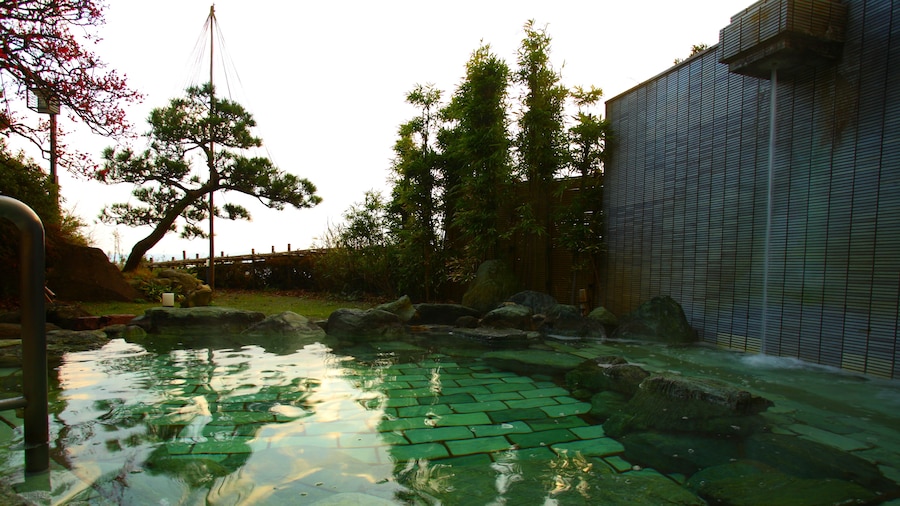 Himi Onsenkyo Uomeguri No Yado Eihokaku