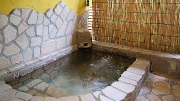 Casa de campo tradicional (British, Annex) | Baño | Amenidades de baño gratuitas, secadora de cabello, pantuflas, bidet