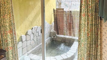 Casa de campo tradicional (British, Annex) | Baño | Amenidades de baño gratuitas, secadora de cabello, pantuflas, bidet