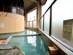 Hot springs - Kinkiyu Hotel (Teshikaga)