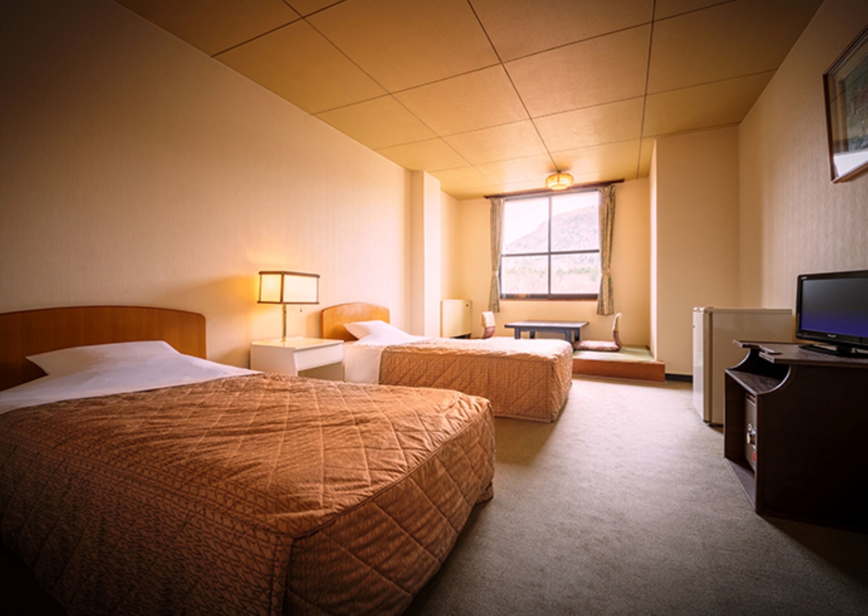 standard twin room, 2 single beds, non smoking | 1 bedroom, in-room safe