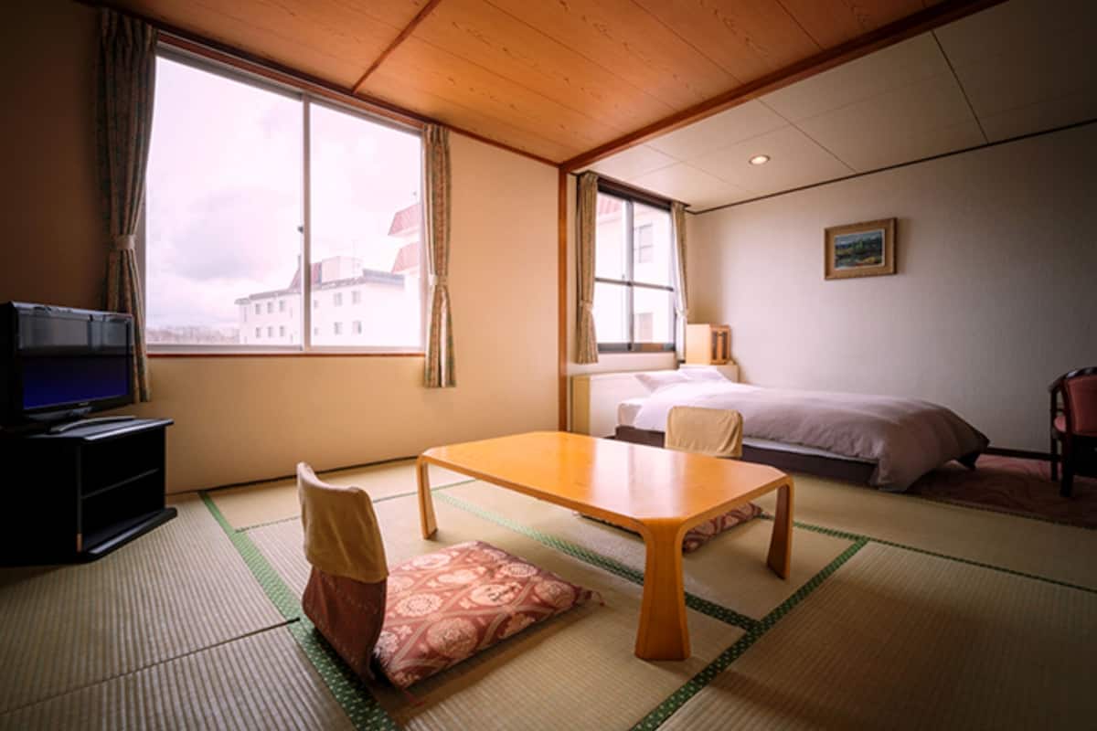 superior single room, 1 single bed, non smoking | 1 bedroom, in-room safe