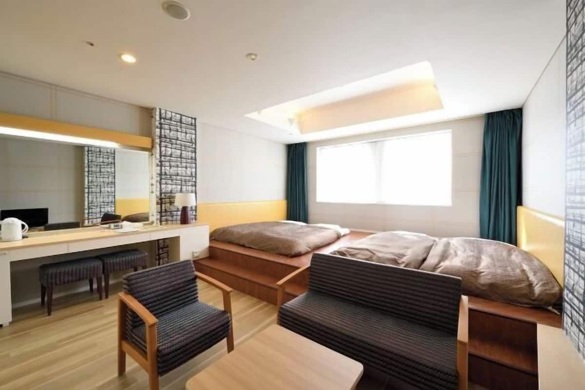 Coffres-forts dans les chambres, Wi-Fi gratuit, draps fournis