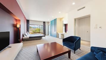 Lanai Suite (With private bathroom)(Non-Smoking) | In-room safe, free WiFi, bed sheets