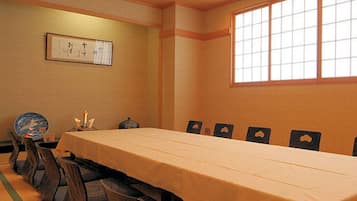 Meeting facility